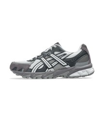 <asics>ゲル ソノマ TR62 スニーカー