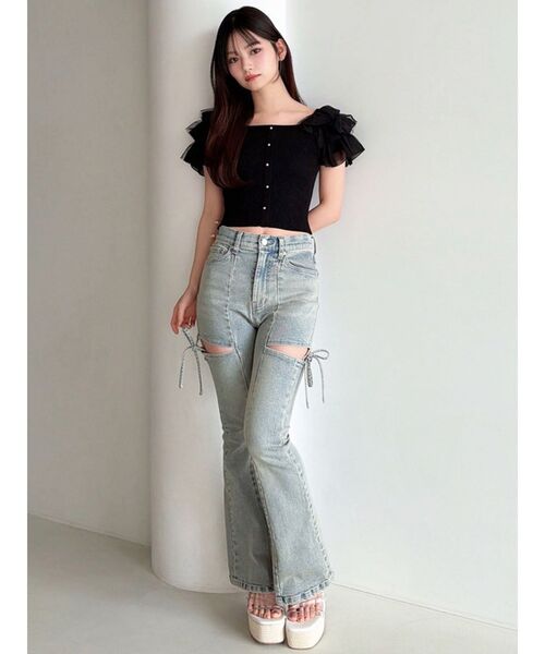 RESEXXY（リゼクシー）の「ショルダーフリルニットトップス（ニット/セーター・レディース・ブルー/ホワイト/ブラック・FREE）」の13枚目の写真