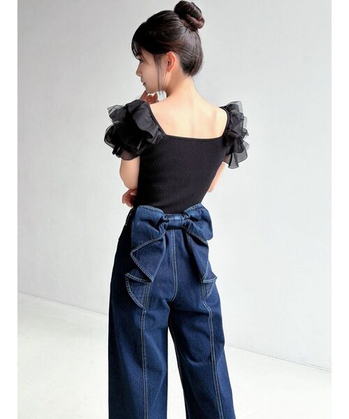 RESEXXY（リゼクシー）の「ショルダーフリルニットトップス（ニット/セーター・レディース・ブルー/ホワイト/ブラック・FREE）」の15枚目の写真