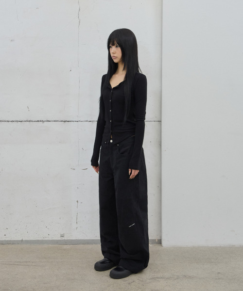 41PRAY(サイルプレイ)の「Long-Sleeve Button Cardigan / Black(カーディガン/ボレロ・レディース・ブラック・OS)」の3枚目の写真