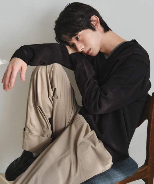 WEDNESDAY OASIS(ウェンズデーオアシス)の「ウォッシャブルダブルレイヤードVネックニット_BLACK(WC26KN34)(ニット/セーター・メンズ・ブラック・MEDIUM/LARGE/X-LARGE)」の3枚目の写真
