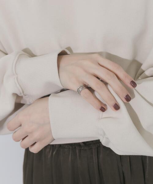 SMELLY（スメリー）の「ステンレスウェーブラインピンキーリング（リング・レディース・シルバー・4）」の4枚目の写真