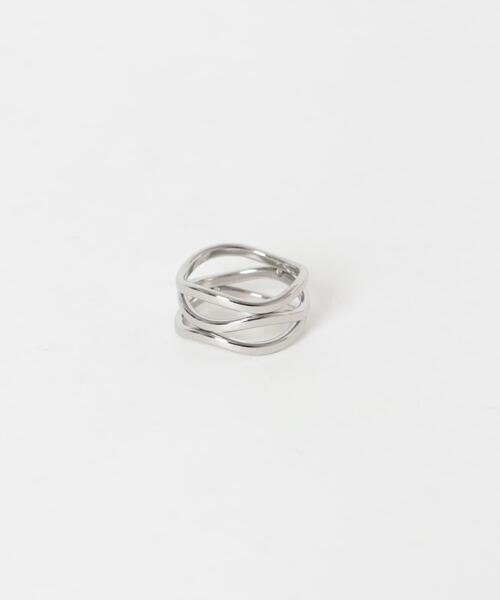 SMELLY（スメリー）の「ステンレスウェーブラインピンキーリング（リング・レディース・シルバー・4）」の6枚目の写真