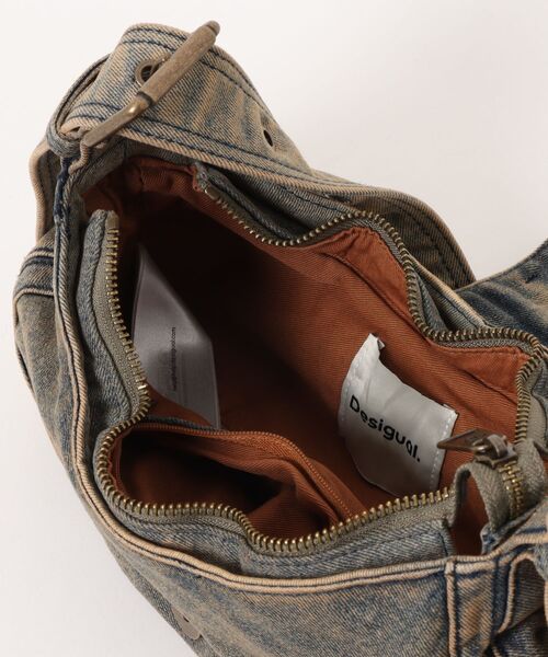 Desigual(デシグアル)の「Washed Denim Mini Shoulder Bag /ウォッシュドデニム ミニショルダーバッグ(ショルダーバッグ・レディース・グリーン・FREE)」の8枚目の写真