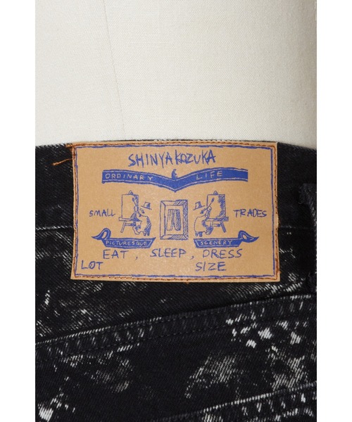 SHINYAKOZUKA（シンヤコヅカ）の「BLEACHED ORDINARY CITY STRAIGHT（デニムパンツ・メンズ・ブラック/インディゴブルー・SMALL/MEDIUM）」の6枚目の写真