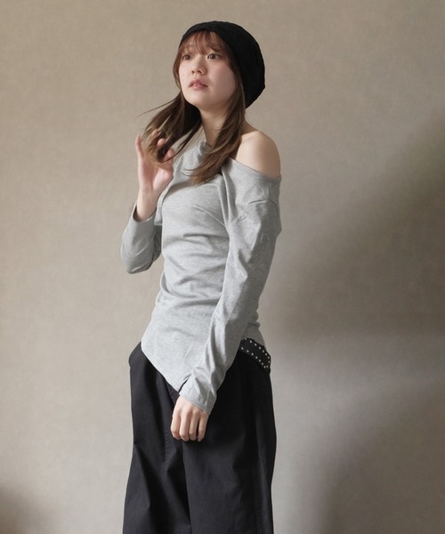 LAFFMO(ラフモ)の「ワンショルダーウエストギャザーカットソー(Tシャツ/カットソー・レディース・ホワイト/ブラック/グレー・F)」の21枚目の写真
