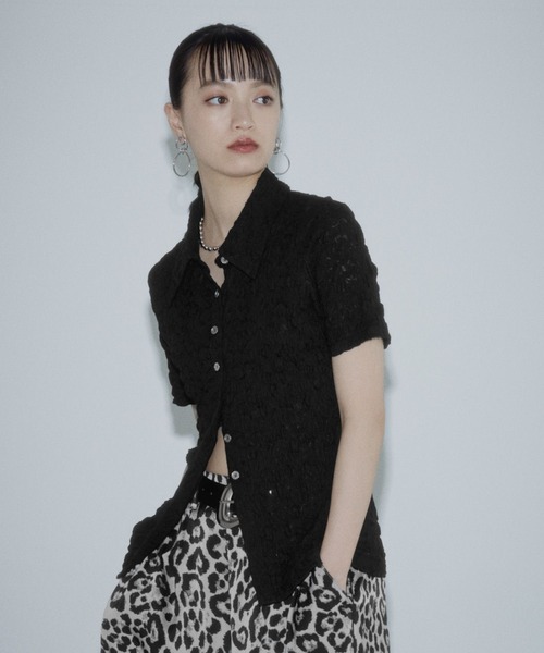 PAGEBOY(ページボーイ)の「フクレジャガードエリツキトップス(シャツ/ブラウス・レディース・ブラック/ブルー/オフホワイト・FREE)」の8枚目の写真