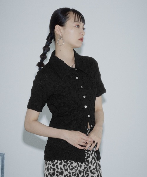 PAGEBOY(ページボーイ)の「フクレジャガードエリツキトップス(シャツ/ブラウス・レディース・ブラック/ブルー/オフホワイト・FREE)」の9枚目の写真