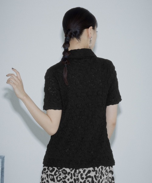 PAGEBOY(ページボーイ)の「フクレジャガードエリツキトップス(シャツ/ブラウス・レディース・ブラック/ブルー/オフホワイト・FREE)」の10枚目の写真