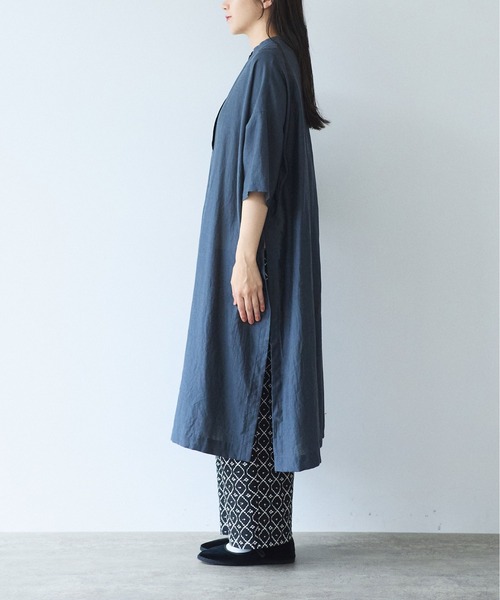 yuni（ユニ　）の「Ra/R/Ny oversized kaftan one-piece（ワンピース・レディース・ライラック/チャコールグレー・FREE）」の17枚目の写真