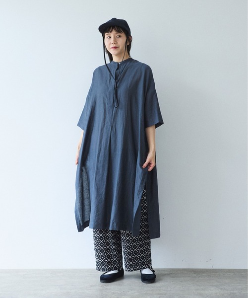 yuni（ユニ　）の「Ra/R/Ny oversized kaftan one-piece（ワンピース・レディース・ライラック/チャコールグレー・FREE）」の10枚目の写真