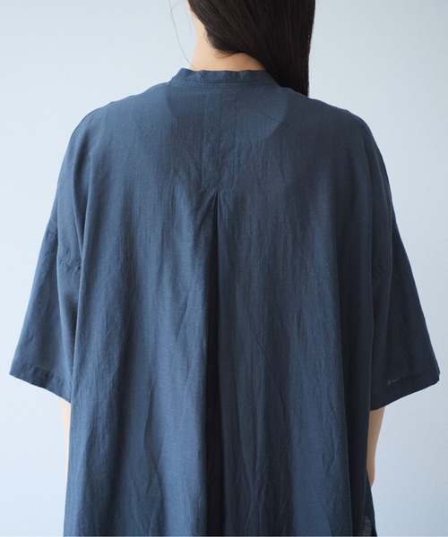 yuni（ユニ　）の「Ra/R/Ny oversized kaftan one-piece（ワンピース・レディース・ライラック/チャコールグレー・FREE）」の22枚目の写真