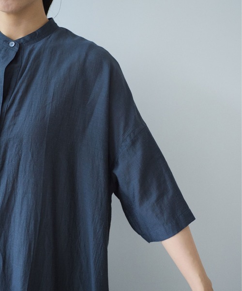 yuni（ユニ　）の「Ra/R/Ny oversized kaftan one-piece（ワンピース・レディース・ライラック/チャコールグレー・FREE）」の21枚目の写真