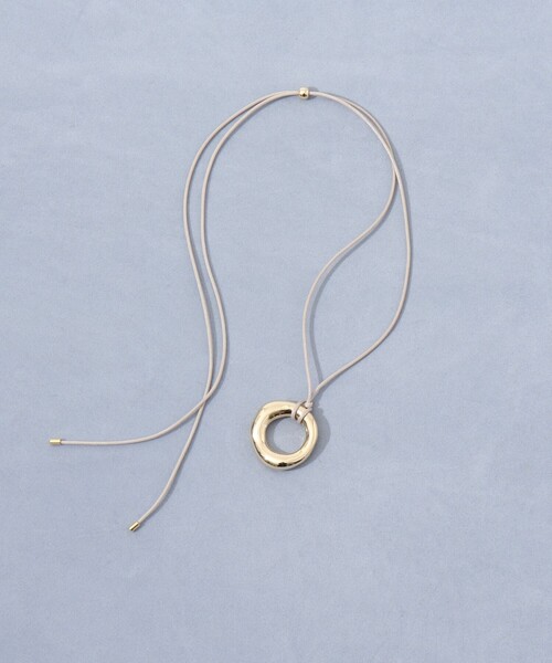 NOLLEY’S（ノーリーズ）の「【grace grace/グラスグラス】ニュアンスリングコードネックレス（ネックレス・レディース・シルバー/ゴールド・FREE）」の2枚目の写真