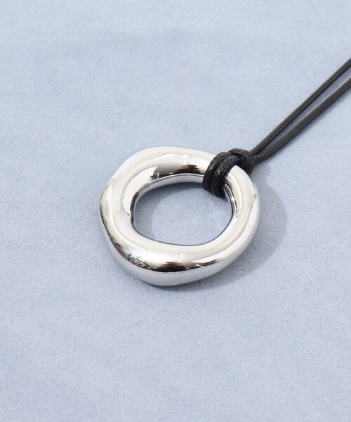 NOLLEY’S（ノーリーズ）の「【grace grace/グラスグラス】ニュアンスリングコードネックレス（ネックレス・レディース・シルバー/ゴールド・FREE）」の5枚目の写真