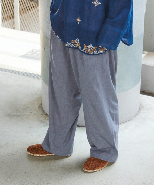 JOURNAL STANDARD(ジャーナルスタンダード)の「ウーリーノ オーバー パンツ(スラックス・メンズ・グレー/カーキ/ブラック/ブラウン・LARGE/MEDIUM/SMALL)」の21枚目の写真