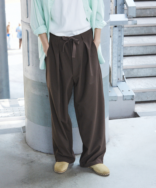 JOURNAL STANDARD（ジャーナルスタンダード）の「ウーリーノ オーバー パンツ（スラックス・メンズ・グレー/カーキ/ブラック/ブラウン・LARGE/MEDIUM/SMALL）」の16枚目の写真