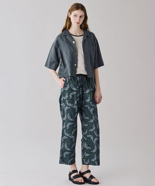 LE GLAZIK（ルグラジック）の「LE GLAZIK | リネンポリエステル オープンカラー半袖シャツ WOMEN（シャツ/ブラウス・レディース・グレー/アイボリー/ブラック/マスタード・36）」の16枚目の写真