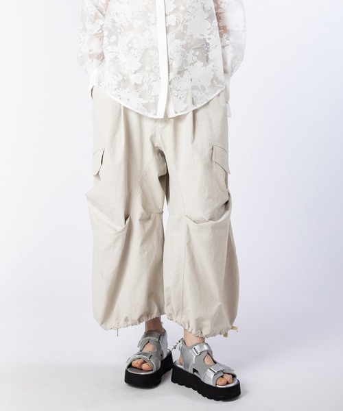 OSMOSIS(オズモーシス)の「切替コクーンパンツ(その他パンツ・レディース・アイボリー/カーキ/ブラック・ONE SIZE)」の1枚目の写真