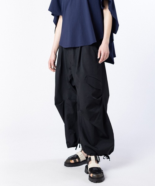 OSMOSIS(オズモーシス)の「切替コクーンパンツ(その他パンツ・レディース・アイボリー/カーキ/ブラック・ONE SIZE)」の2枚目の写真