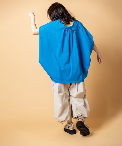 OSMOSIS(オズモーシス)の「切替コクーンパンツ(その他パンツ・レディース・アイボリー/カーキ/ブラック・ONE SIZE)」の4枚目の写真