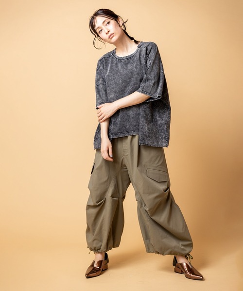 OSMOSIS(オズモーシス)の「切替コクーンパンツ(その他パンツ・レディース・アイボリー/カーキ/ブラック・ONE SIZE)」の8枚目の写真