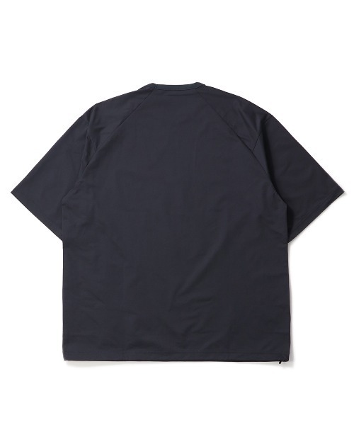 GOLDWIN（ゴールドウィン）の「GOLDWIN High Gauge Shirring T-shirt ゴールドウィン ハイゲージシャーリングティーシャツ（Tシャツ/カットソー・メンズ・チャコールグレー/ブラック・3/2/4）」の7枚目の写真