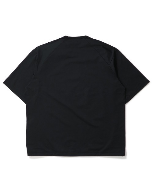GOLDWIN（ゴールドウィン）の「GOLDWIN High Gauge Shirring T-shirt ゴールドウィン ハイゲージシャーリングティーシャツ（Tシャツ/カットソー・メンズ・チャコールグレー/ブラック・3/2/4）」の3枚目の写真