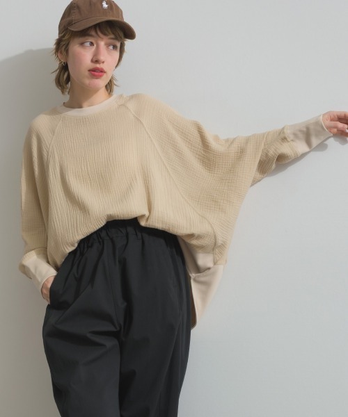 OMNES(オムネス)の「ダブルガーゼリブ切替ラグランプルオーバー長袖シャツ(Tシャツ/カットソー・レディース・ブラック/アイボリー/ブルー/ベージュ・FREE)」の14枚目の写真