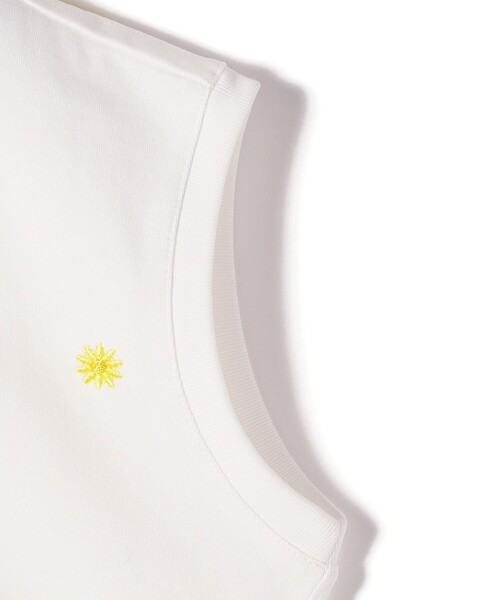 SHIPS Colors（シップス カラーズ）の「SHIPS Colors:〈洗濯機可能〉フラワーエンブロイダリー カットソー2◇（Tシャツ/カットソー・レディース・ブラック/レッド/イエロー・ONE SIZE）」の9枚目の写真