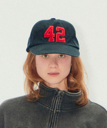 ERTR（イーアールティーアール）の「42 Cap Black（キャップ）」
