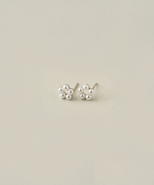 VATSURICA(バツリカ)の「〈VATSURICA〉silver925 / フラワー パール ピアス(ピアス(両耳用)・レディース・シルバー/ゴールド・FREE)」の2枚目の写真