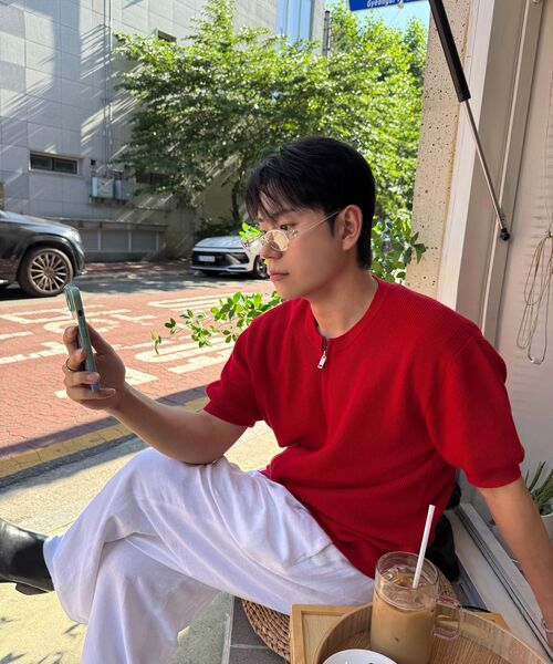 HYOJI(ヒョージ)の「26 SS ウォッシャブルコットンツーウェイラウンドニットジップアップカーディガン(5カラー)(カーディガン/ボレロ・メンズ・ブラック/ネイビー/クリーム/レッド/チャコール・M/L/XL)」の21枚目の写真