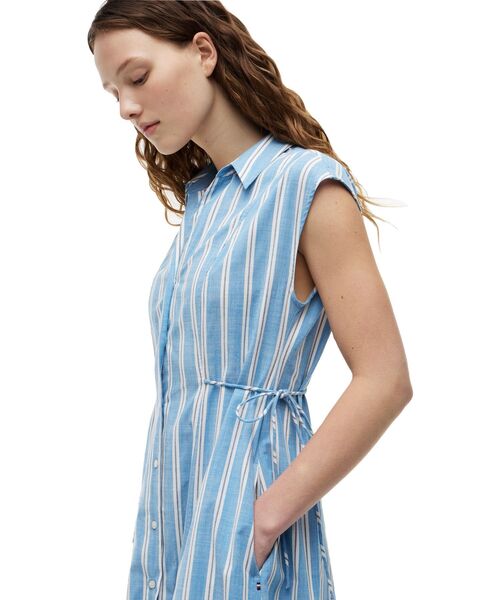 TOMMY HILFIGER(トミーヒルフィガー)の「サマーコットンノースリーブミディワンピース(シャツワンピース・レディース・ネイビー・X-SMALL/SMALL/MEDIUM)」の2枚目の写真