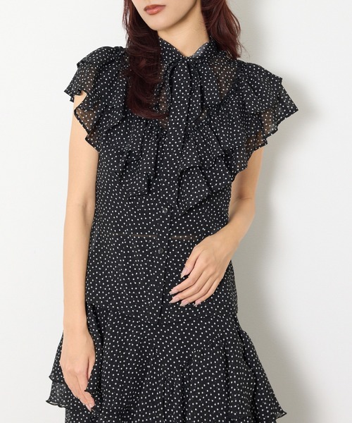 SLY(スライ)の「FRILL RIBBON BLOUSE フリルリボンブラウス 夏服(シャツ/ブラウス・レディース・ブラック/ライトパープル/ベージュ系その他/ブラック系その他2・FREE)」の3枚目の写真