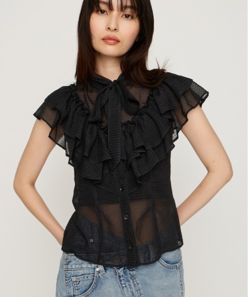 SLY(スライ)の「FRILL RIBBON BLOUSE フリルリボンブラウス 夏服(シャツ/ブラウス・レディース・ブラック/ライトパープル/ベージュ系その他/ブラック系その他2・FREE)」の2枚目の写真