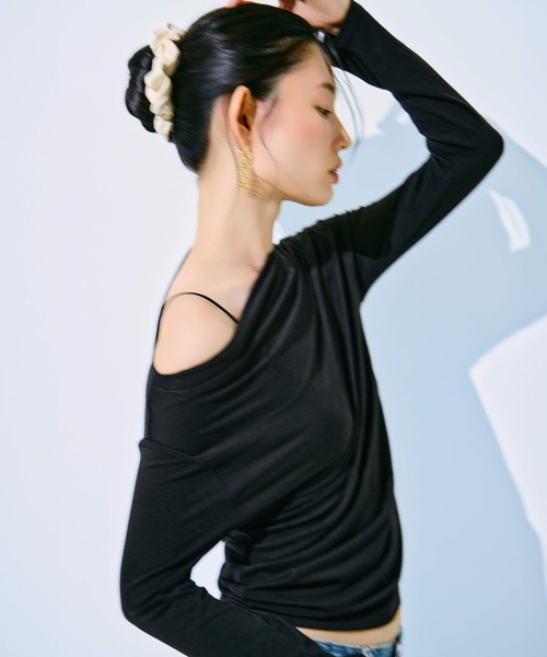 kiehtova(キエトヴァ)の「【kiehtova】VEIL DRAPE TOPS/ヴェール ドレープ トップス KTWR66(Tシャツ/カットソー・レディース・ホワイト/ブラック/カーキ・FREE)」の3枚目の写真