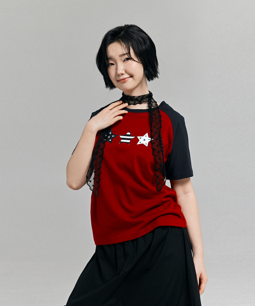 AWESOME STUDIO(オーサムスタジオ)の「Y2Kスターモチーフ配色半袖Tシャツワイン(Tシャツ/カットソー・レディース・ワイン・FREE)」の2枚目の写真