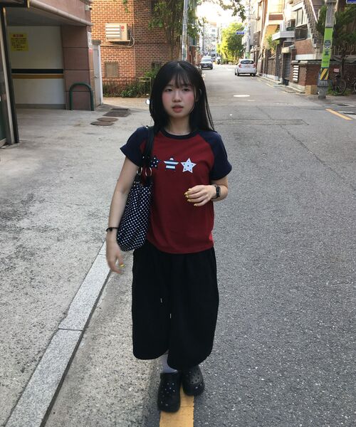 AWESOME STUDIO(オーサムスタジオ)の「Y2Kスターモチーフ配色半袖Tシャツワイン(Tシャツ/カットソー・レディース・ワイン・FREE)」の10枚目の写真