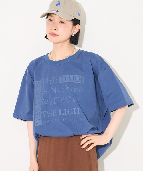 FREAK'S STORE（フリークスストア）の「ワントーン ロゴTシャツ/オーバーサイズTシャツ（Tシャツ/カットソー・レディース・チャコール/ブルー/ブラウン・ﾌﾘ-）」の9枚目の写真