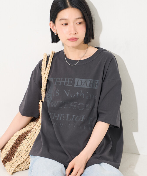 FREAK'S STORE（フリークスストア）の「ワントーン ロゴTシャツ/オーバーサイズTシャツ（Tシャツ/カットソー・レディース・チャコール/ブルー/ブラウン・ﾌﾘ-）」の14枚目の写真