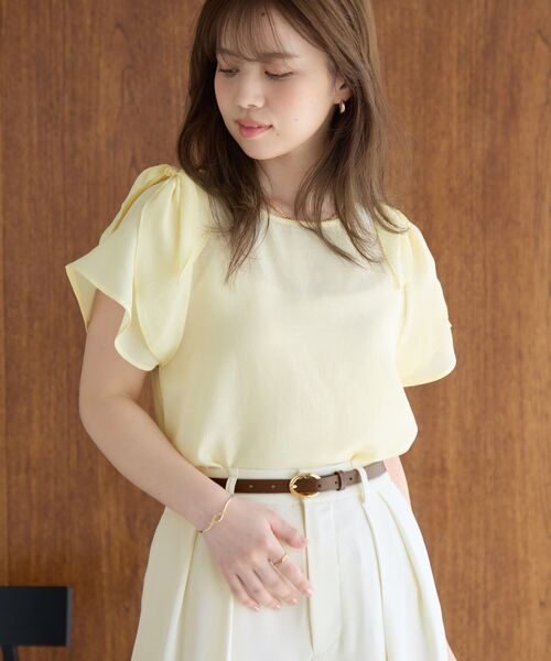 COHINA（コヒナ）の「フレアーリボンブラウス 【低身長・小柄女性】（シャツ/ブラウス・レディース・ブラック/イエロー/オフホワイト・ONE SIZE）」の3枚目の写真