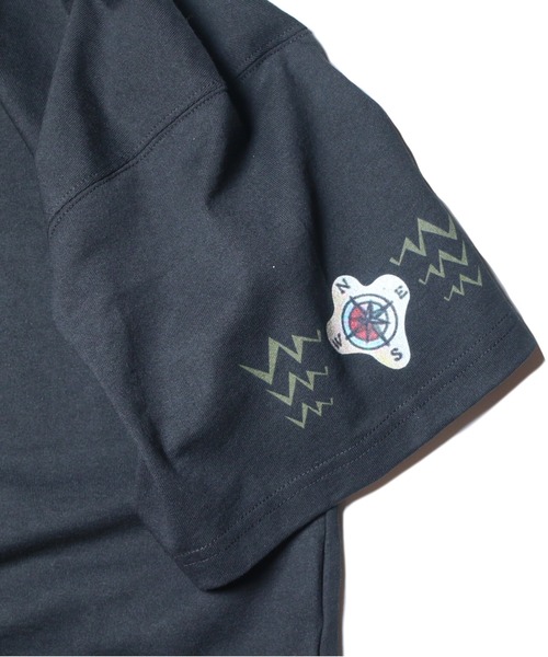 NATAL DESIGN(ネイタルデザイン)の「GRAVITY TRIP TEE(Tシャツ/カットソー・メンズ・ホワイト/ブラック・SMALL/MEDIUM/LARGE)」の7枚目の写真