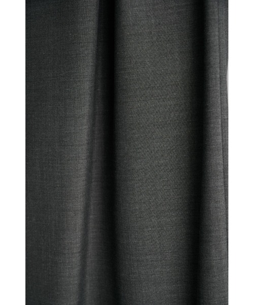CONZ(コンズ)の「double pleated wide leg trousers/シーズンレス/ワイドスラックス/CONZ/夏服(スラックス・メンズ・ストライプ/グレー/ブラック・2/1/3)」の18枚目の写真