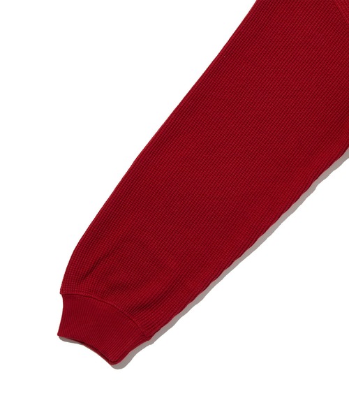 Levi's（リーバイス）の「Levi's/リーバイス DRY GOODS リラックス ロングスリーブ ヘンリーTシャツ（Tシャツ/カットソー・レディース・レッド・XS/S/M）」の7枚目の写真