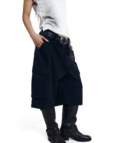 AAKAM(アーカム)の「Patch Cargo Bermuda Pants (Black)(その他パンツ・レディース・その他・1/2)」の14枚目の写真