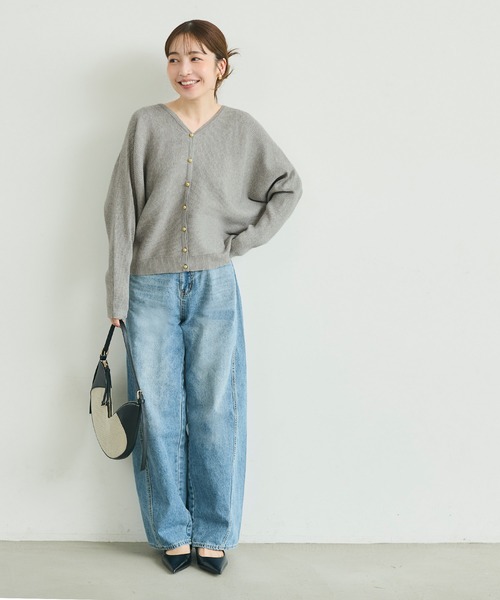 coca(coca)(コカ)の「\保温/リブドルマンスリーブVネック金釦カーディガン(カーディガン/ボレロ・レディース・ライトグレー/ブラック・M/L/S)」の9枚目の写真