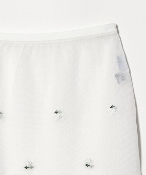 UNITED ARROWS(ユナイテッドアローズ)の「シアー フラワー スカート(スカート・レディース・ブラック/ホワイト・FREE)」の19枚目の写真