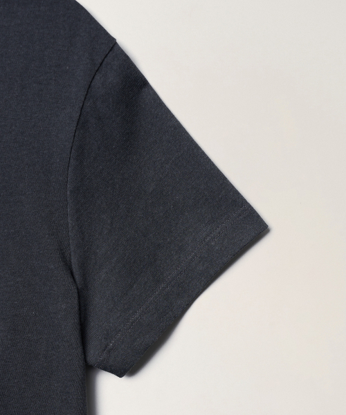 TTUDEMENT(トュードメント)の「BUNNY IN A CUP T-SHIRT_CHARCOAL(Tシャツ/カットソー・レディース・その他・SMALL/MEDIUM)」の6枚目の写真