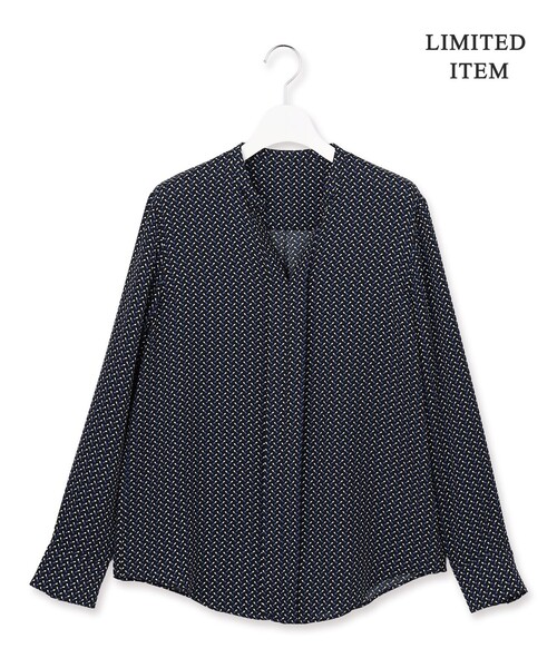 ICB(アイシービー)の「BackSatinAmunzen キーネックブラウス(シャツ/ブラウス・レディース・イエロー系/ブラック系4/パイングリーン系/ローズ系4/ライトグリーン系/アイボリー系・X-LARGE/LARGE)」の21枚目の写真